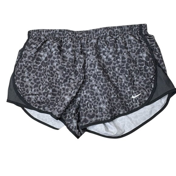 Nike Dri-Fit Cheetah Print Black Gray Running Shorts Size Medium - Picture 1 of 7